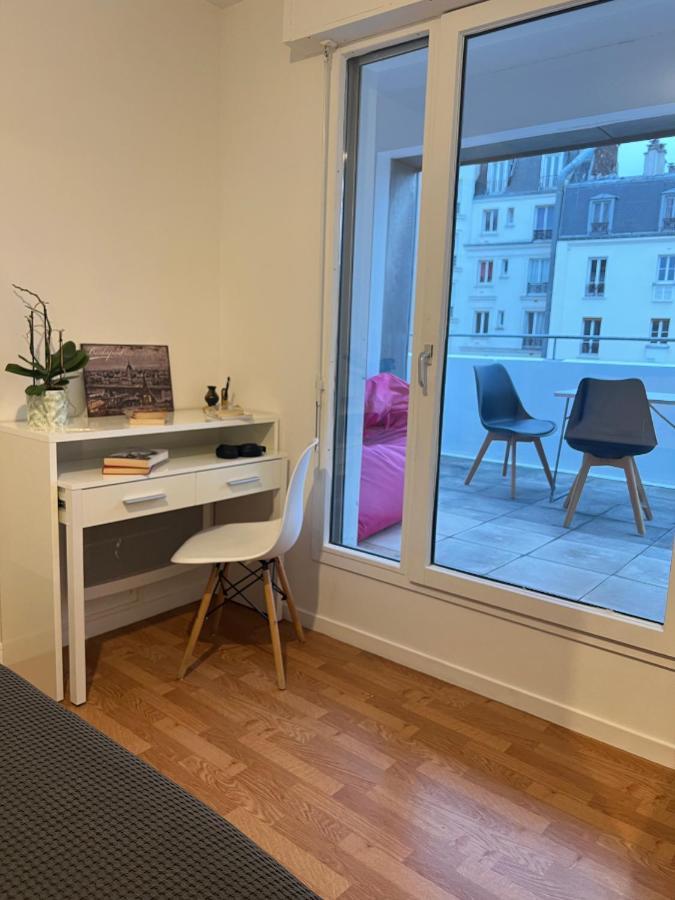 Entire Apartment With Terrace Paříž Exteriér fotografie